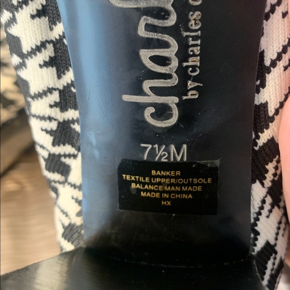 Charles By Charles a Davis Banker Houndstooth Pull On Knit Ankle Bootie Size 7.5 - Picture 7 of 7